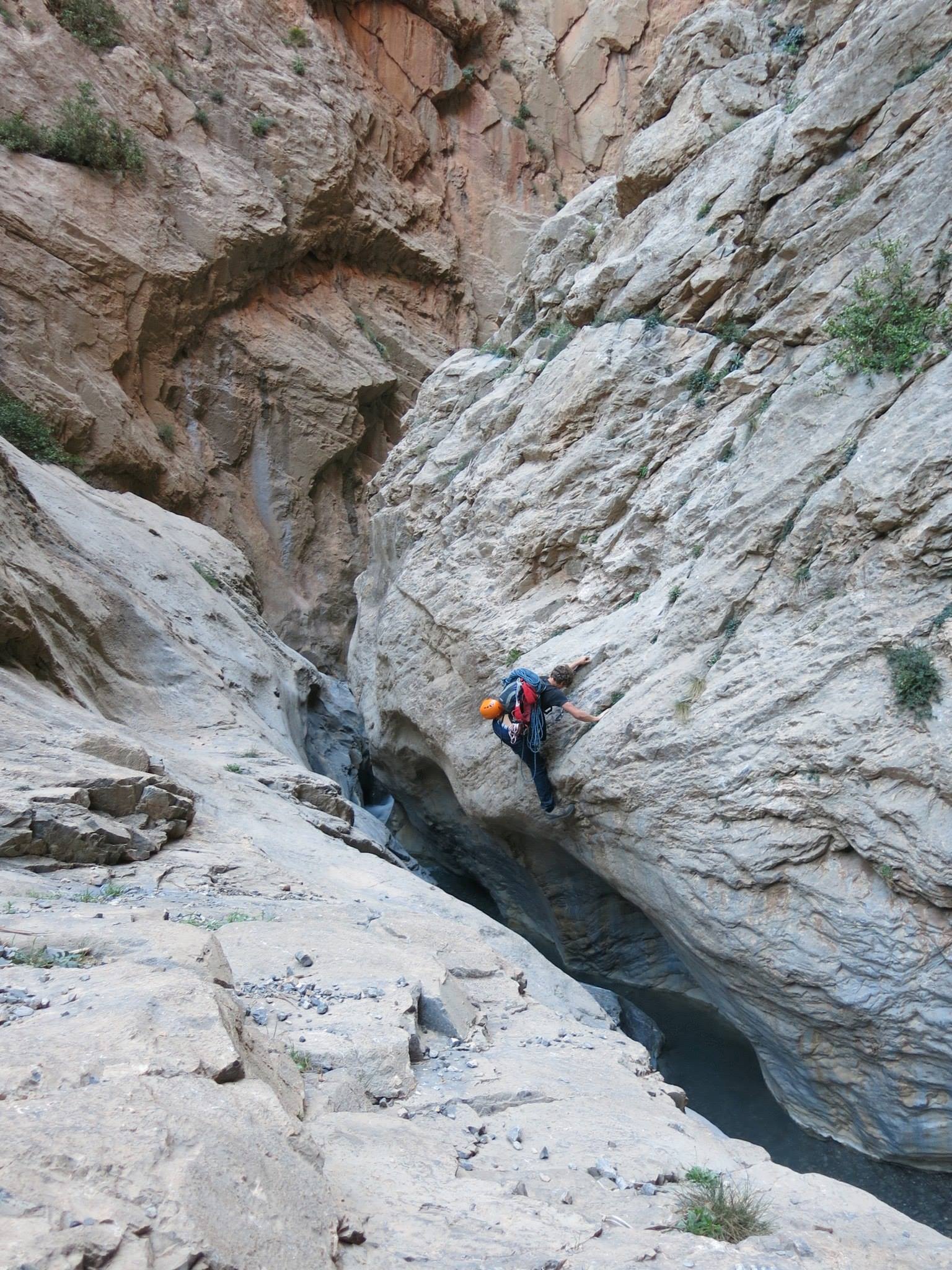 taghia-canyon-klettern-zustieg